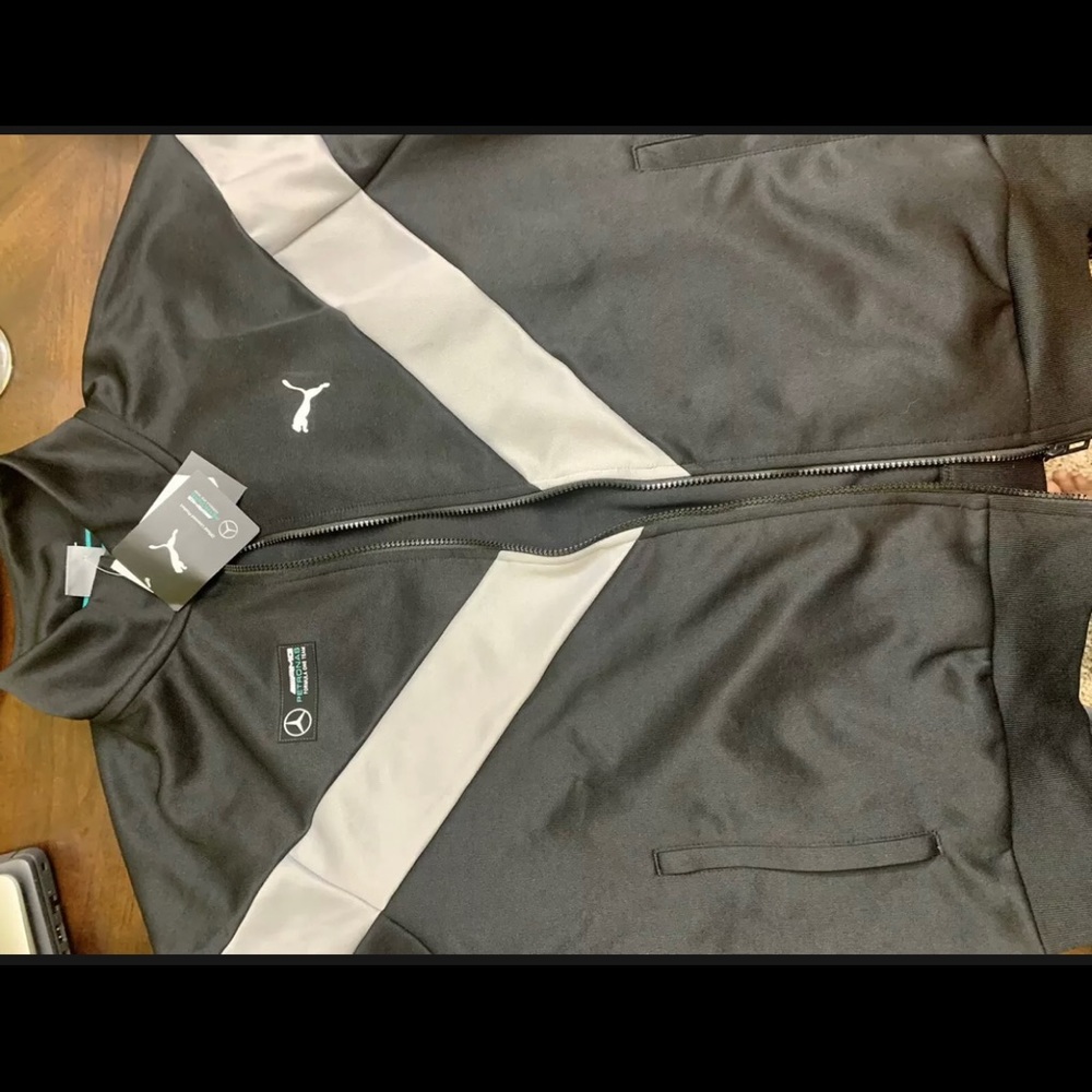 Men Puma joggers XL